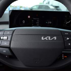 Foto inzerátu Kia EV3 Standard Range