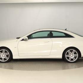 Foto inzerátu Mercedes E E 250