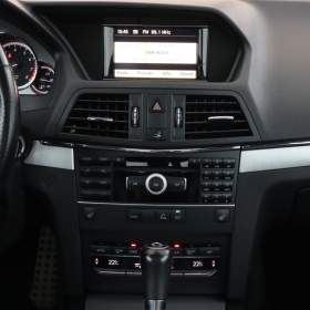 Foto inzerátu Mercedes E E 250