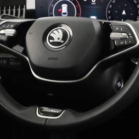 Foto inzerátu Skoda Superb 2.0 TDI