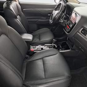 Foto inzerátu Mitsubishi Outlander 2.0
