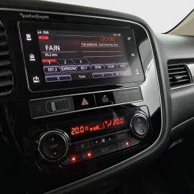 Foto inzerátu Mitsubishi Outlander 2.0