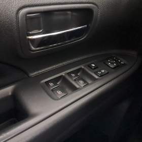 Foto inzerátu Mitsubishi Outlander 2.0