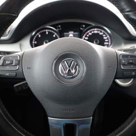 VW Passat 2.0 TDI / 19957484