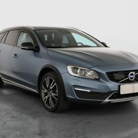 Volvo V60 Cross Country D4 2.4 AWD / 19957505