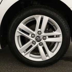 Foto inzerátu Toyota Corolla 1.8 Hybrid