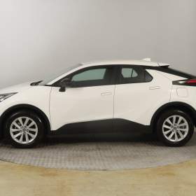 Foto inzerátu Toyota C-HR 1.8 Hybrid