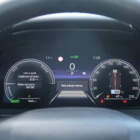 Foto inzerátu Toyota C-HR 1.8 Hybrid