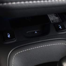 Foto inzerátu Toyota Corolla 1.8 Hybrid
