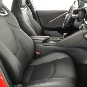 Foto inzerátu Toyota C-HR 2.0 Plug-in