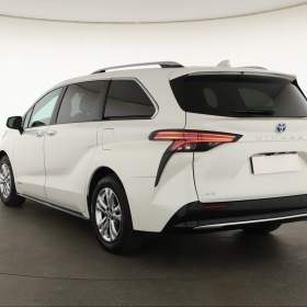 Foto inzerátu Toyota Sienna Hybrid