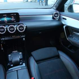 Foto inzerátu Mercedes CLA 200 d