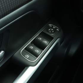 Foto inzerátu Mercedes EQB EQB 250