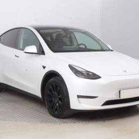 Tesla Model Y Long Range AWD 79kWh / 19960410