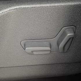 Foto inzerátu Peugeot Traveller 2.0 BlueHDi