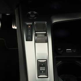 Foto inzerátu Peugeot 408 Hybrid 225