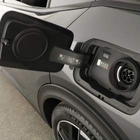 Foto inzerátu Peugeot 408 Hybrid 225