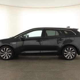 Foto inzerátu Toyota Corolla 2.0 Hybrid
