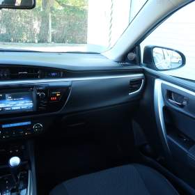 Foto inzerátu Toyota Corolla 1.6 Valvematic