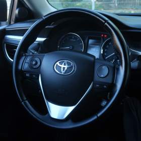 Foto inzerátu Toyota Corolla 1.6 Valvematic