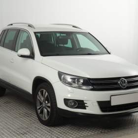 VW Tiguan 2.0 TDI / 19962129