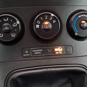 Foto inzerátu Toyota Auris 1.3 Dual VVT-i