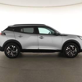Foto inzerátu Peugeot e-2008 50 kWh