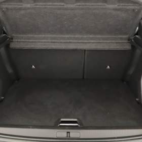 Foto inzerátu Peugeot e-2008 50 kWh