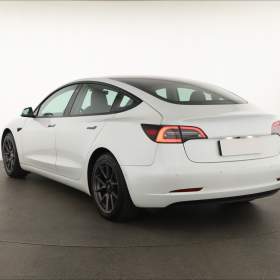 Foto inzerátu Tesla Model 3 Std Range Plus 55kWh