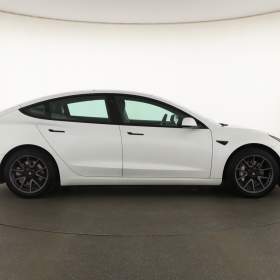 Foto inzerátu Tesla Model 3 Std Range Plus 55kWh