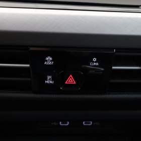 Foto inzerátu VW Golf 1.5 eTSI
