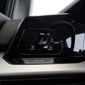 Foto inzerátu VW Golf 1.5 eTSI
