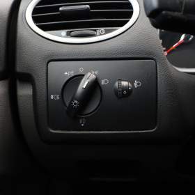 Foto inzerátu Ford Focus 1.6 16V