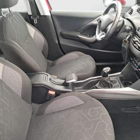 Foto inzerátu Peugeot 2008 1.2 PureTech