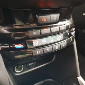 Foto inzerátu Peugeot 2008 1.2 PureTech