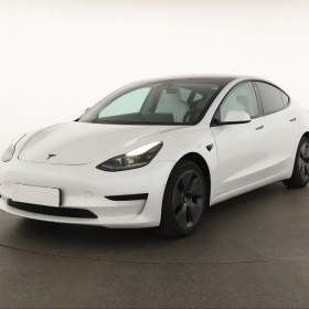 Foto inzerátu Tesla Model 3 Std Range Plus 55kWh