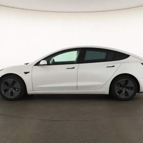 Foto inzerátu Tesla Model 3 Std Range Plus 55kWh