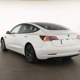 Foto inzerátu Tesla Model 3 Std Range Plus 55kWh