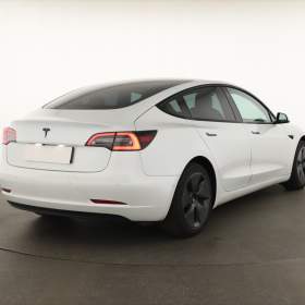 Foto inzerátu Tesla Model 3 Std Range Plus 55kWh