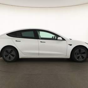 Foto inzerátu Tesla Model 3 Std Range Plus 55kWh