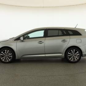 Foto inzerátu Toyota Avensis 2.2 D-4D