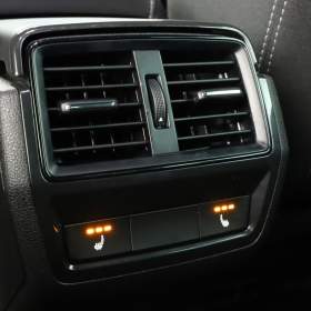 Foto inzerátu Skoda Karoq 2.0 TSI