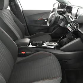 Foto inzerátu Peugeot e-2008 50 kWh