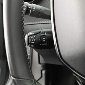 Foto inzerátu Peugeot e-2008 50 kWh