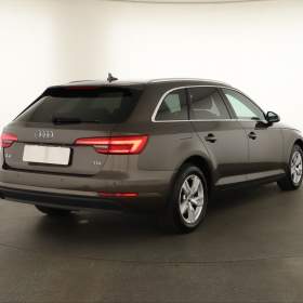 Foto inzerátu Audi A4 2.0 TDI