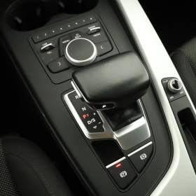 Foto inzerátu Audi A4 2.0 TDI
