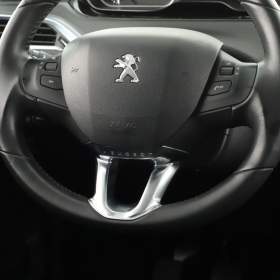 Foto inzerátu Peugeot 2008 1.2 PureTech