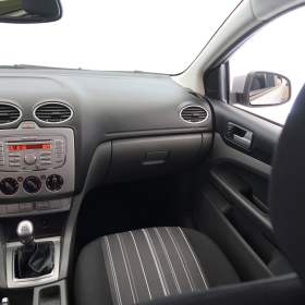 Foto inzerátu Ford Focus 1.6 16V