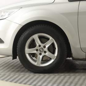 Foto inzerátu Ford Focus 1.6 16V
