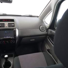 Foto inzerátu Suzuki SX4 1.6 VVT